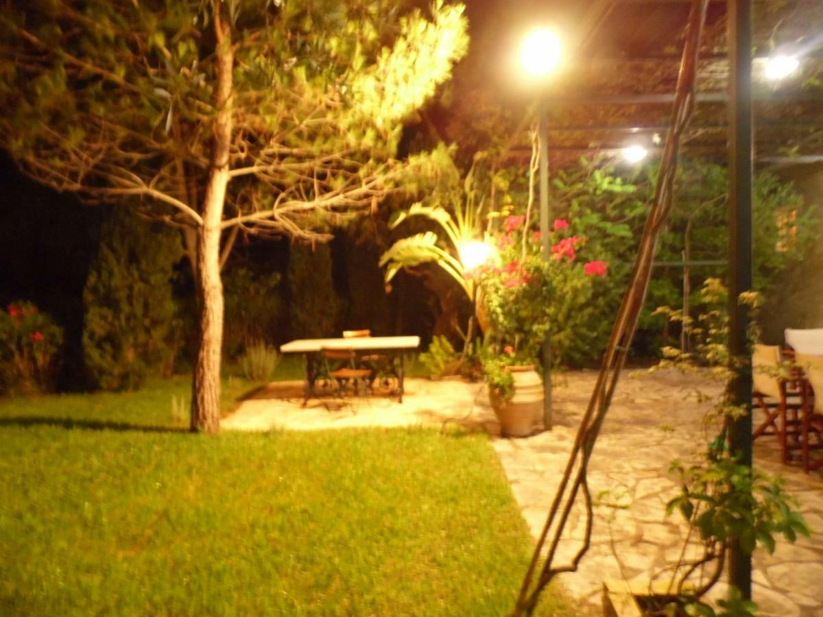 Theni Olive Grove Villa Kato Yerakarion Exteriér fotografie