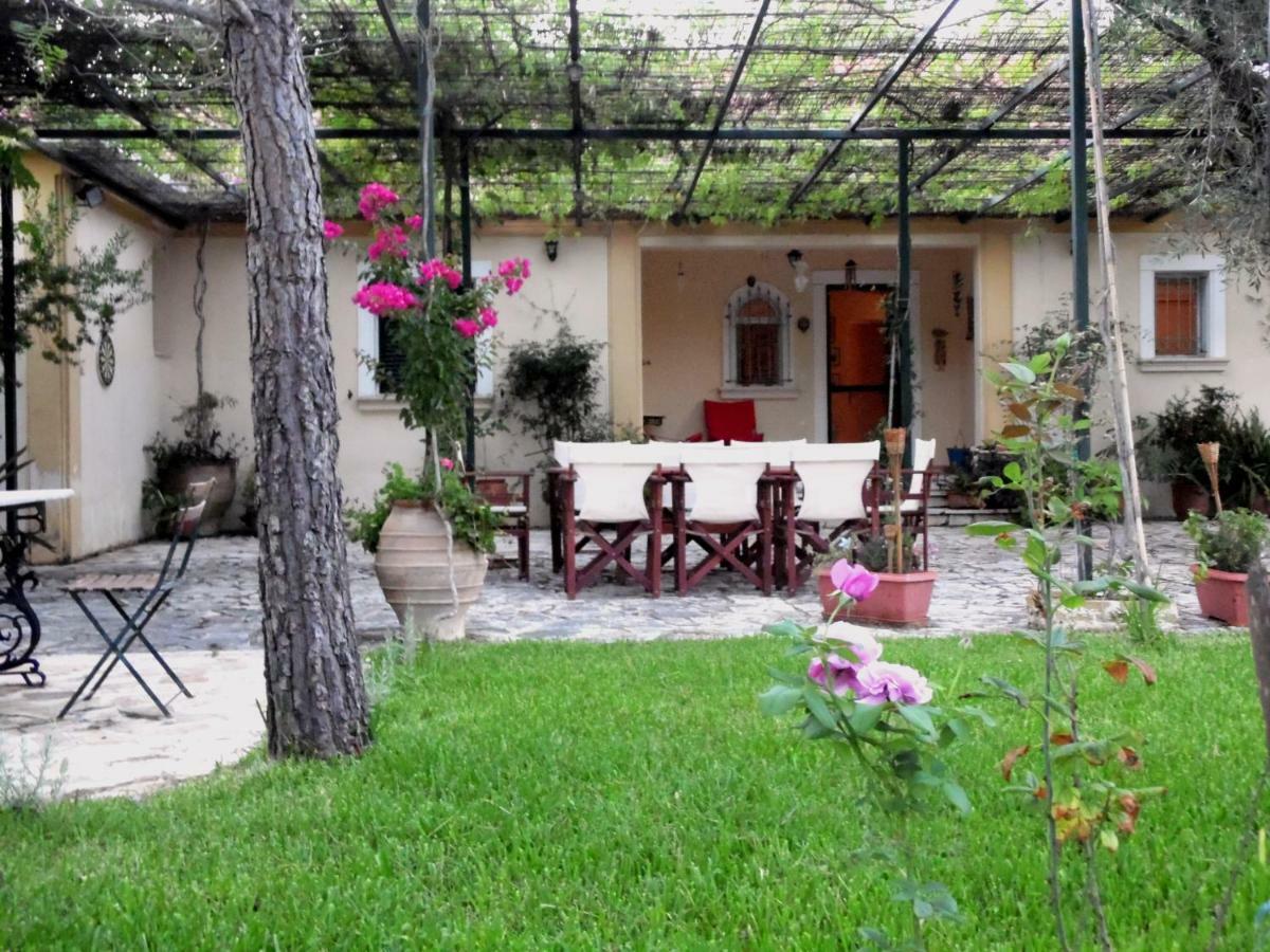 Theni Olive Grove Villa Kato Yerakarion Exteriér fotografie